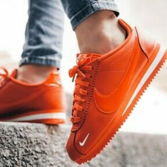 burnt orange nike cortez